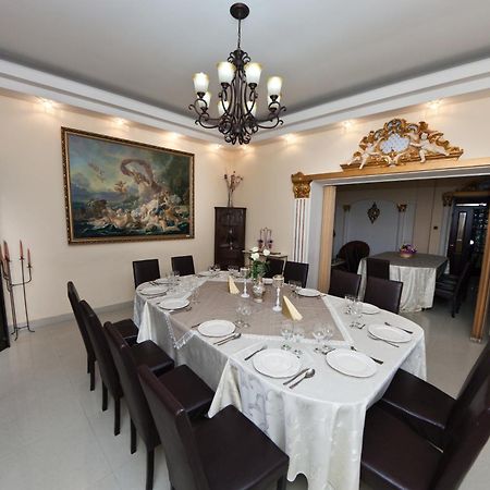 Hotel Royal Craiova Restaurante foto