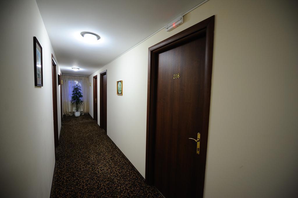 Hotel Royal Craiova Exterior foto